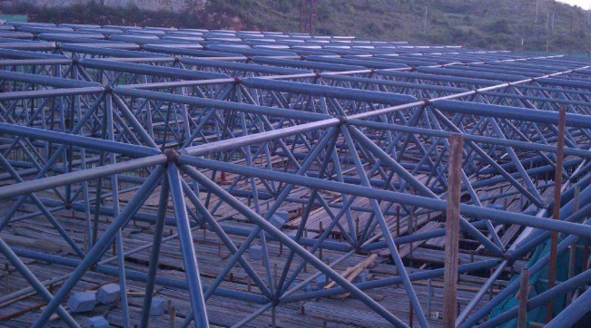 济源概述网架加工中对钢材的质量的过细恳求